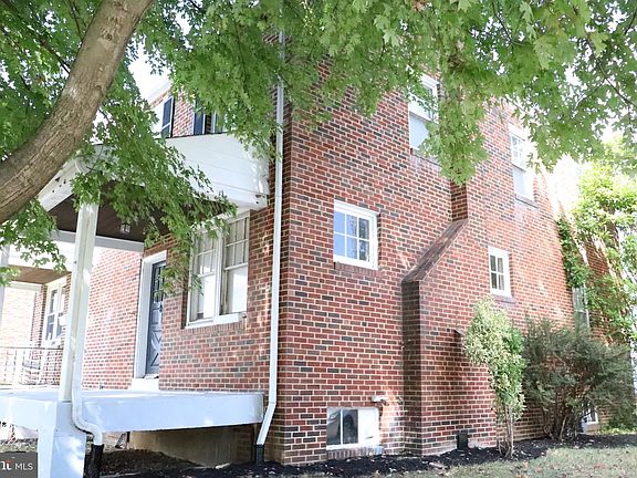 3rd image of 1801 Beech St