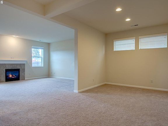 5th image of 1806 NE 77th Ct