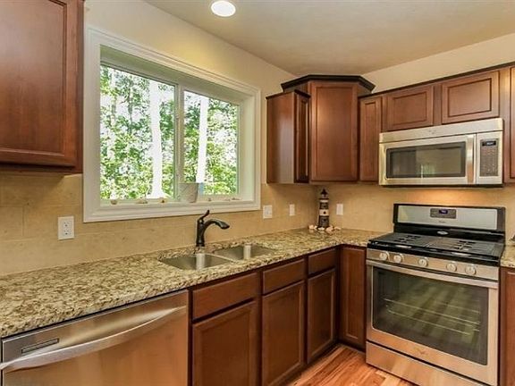 2nd image of 9468 Stone View Dr