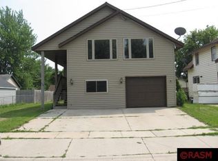 712 7th Ave SE, Waseca, MN 56093