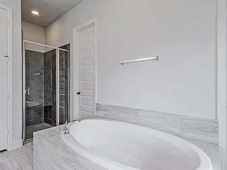 4002 Maple Glen Dr — Photo 21
