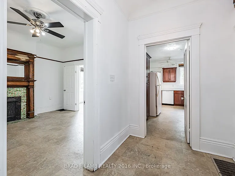 12 Sibley Ave #MAIN AND UPPER — Photo 8
