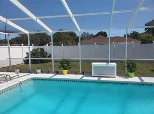 609 7th Ave SW, Largo, FL 33770