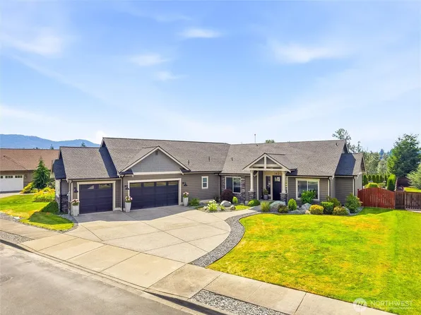162 Mountain Crest Lane, Eatonville, WA 98328