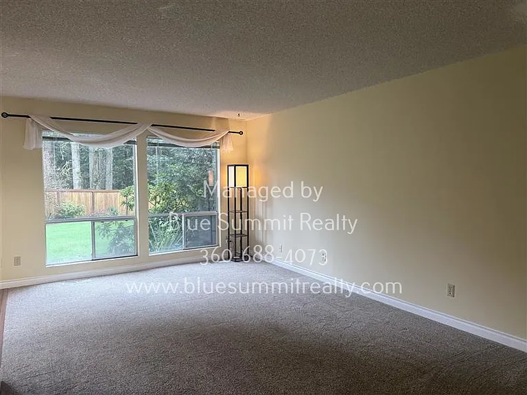 7415 Fairview Rd SW #32 — Photo 2
