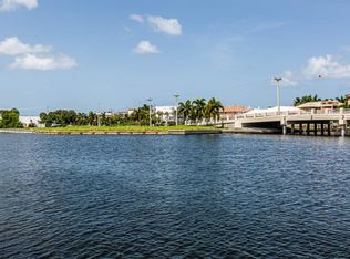 935 Juniper Ct, Marco Island, FL 34145