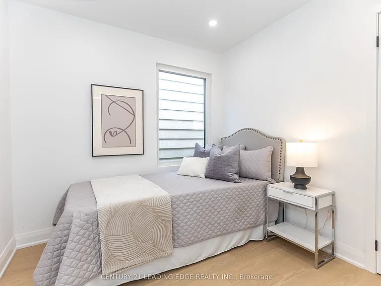 12 Marigold Ave — Photo 19