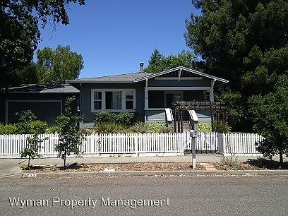 1st image of 2732 Laurel St