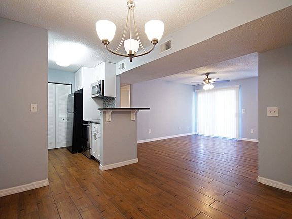 3rd image of 455 Alt 19 S APT 71