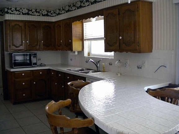 3rd image of 1323 S Greenstone Ln