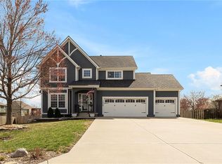 15409 Belmont Ct, Basehor, KS 66007