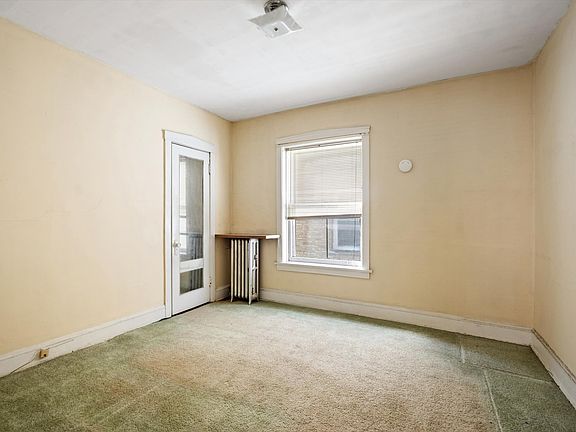 5th image of 4924 N Saint Louis Ave
