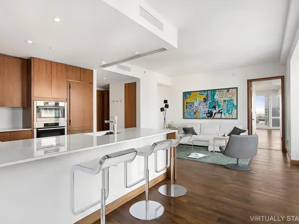 400 Fifth Avenue image 2 of 12