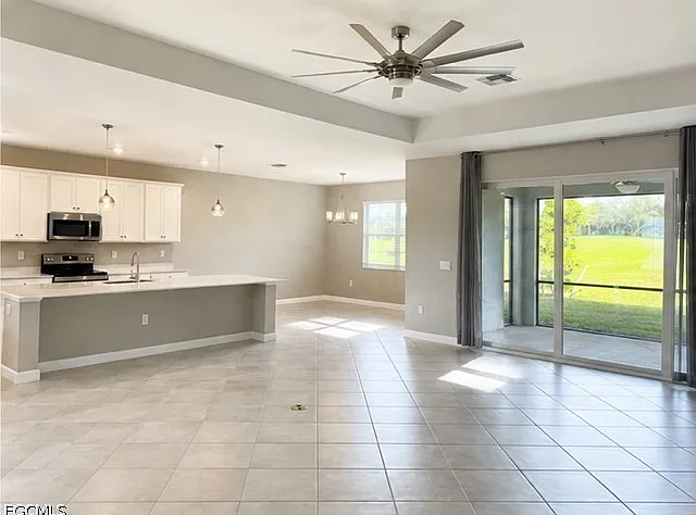 3 bed, 3.0 bath, 2434 sqft, $2,500 — Photo 3