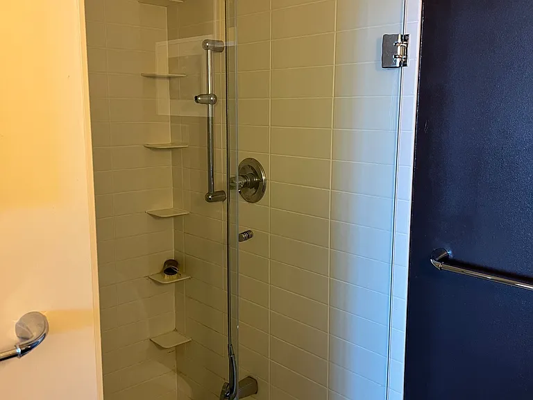 1 Hurontario St #1108 — Photo 32