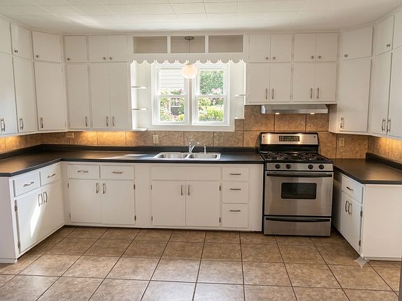 2nd image of 403 McKinley Ave