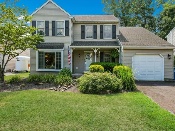 55 Patriot Dr, Chalfont, PA 18914