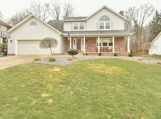 6001 Boulder Creek Dr, Austintown, OH 44515