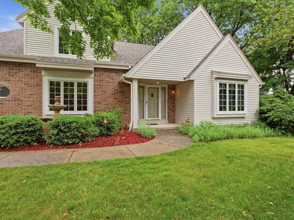 4100 S 119th STREET, Greenfield, WI 53228