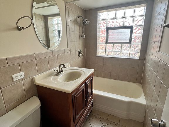 5th image of 1194 S Kenilworth Ave APT 2E