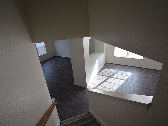 2nd image of 10076 Chapel Oak Trl