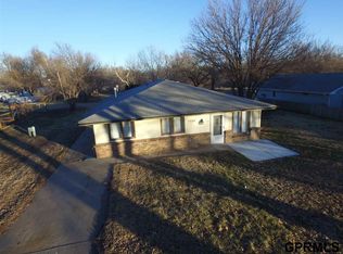 1030 SW 2nd St, Lincoln, NE 68508