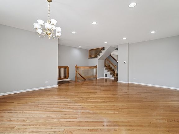 4th image of 6540 N California Ave