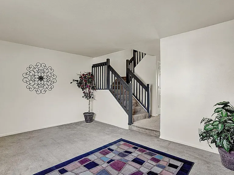 2 bed, 1.5 bath, 1100 sqft, $1,685 — Photo 3