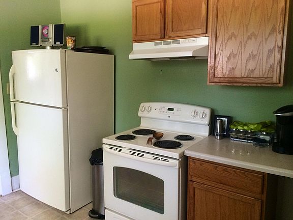 3rd image of 1501 E Unaka Ave