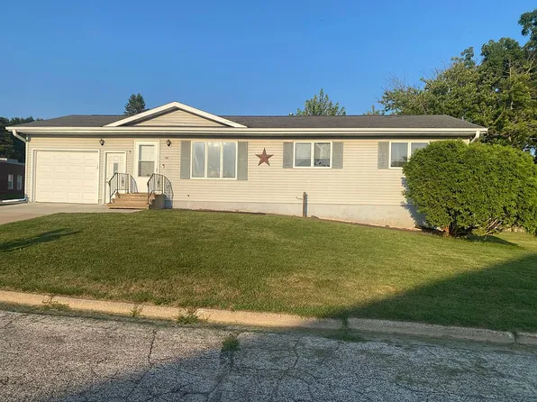 205 S Hokah St, Caledonia, MN 55921