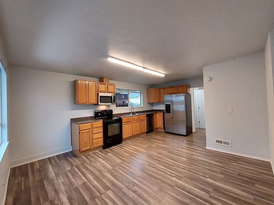 1st image of 1021 S Orchard St #B