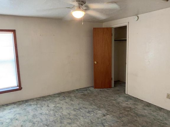 5th image of 909 S Prince St