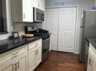 1410 Vicksburg Pl #1410, Sandy Springs, GA 30350