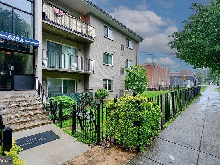 625 A Chesapeake St SE #101 — Photo 20