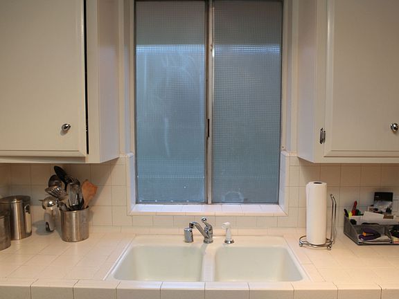 3rd image of 100 Loma Ave Unit 203