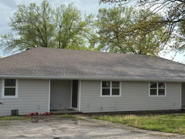 407 Short St, Lathrop, MO 64465