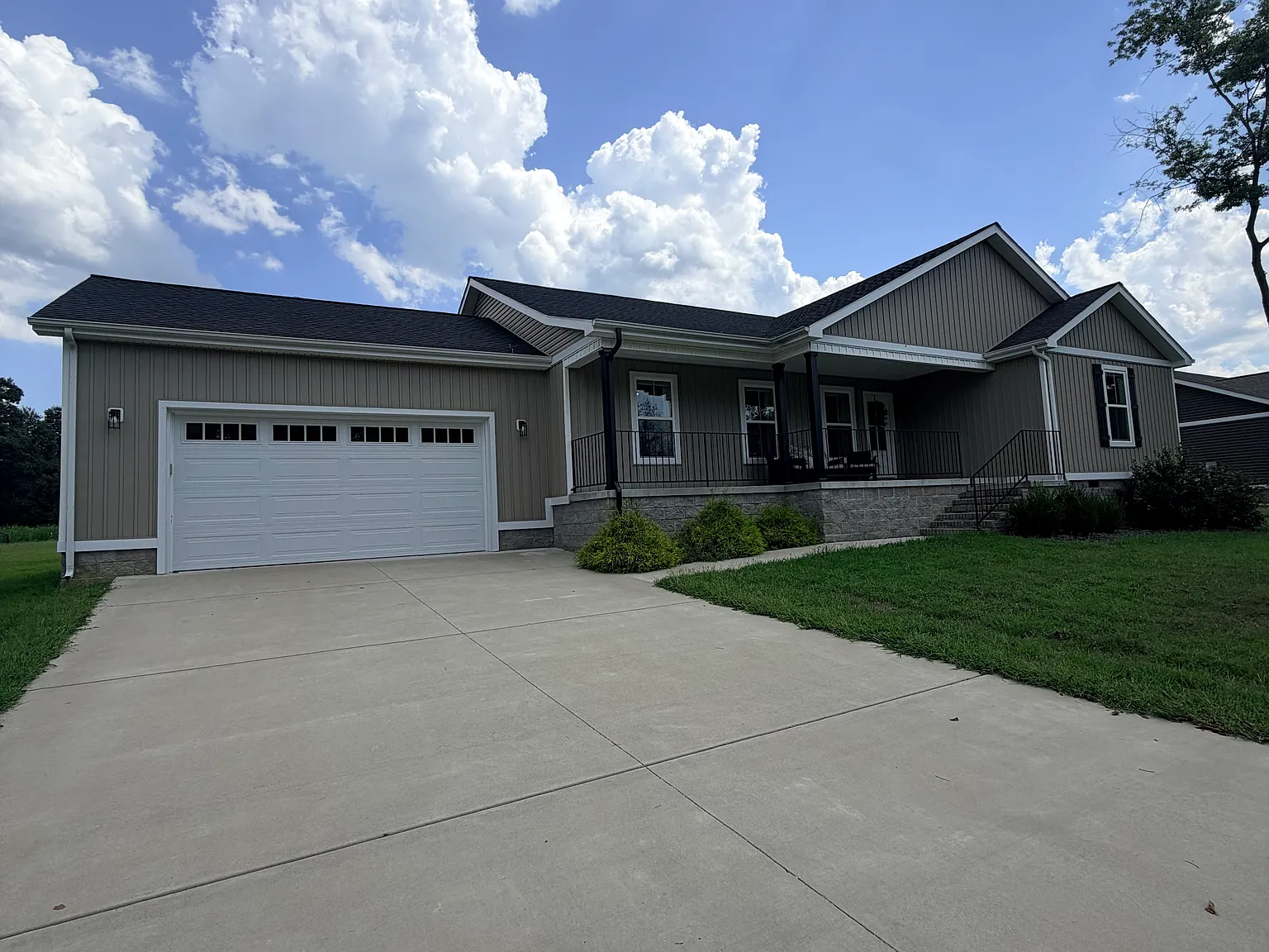 3 bed, 1883 sqft, $2,500 — Photo 4
