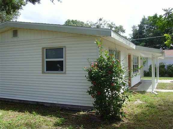 2nd image of 2351 Bay St