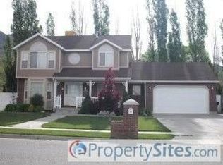 5962 S Cedar Ln, South Ogden, UT 84403