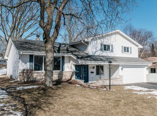 N93W17242 Grand Ave, Menomonee Falls, WI 53051