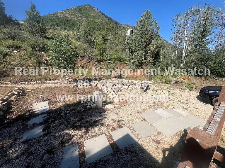 1388 Country Ln — Photo 44