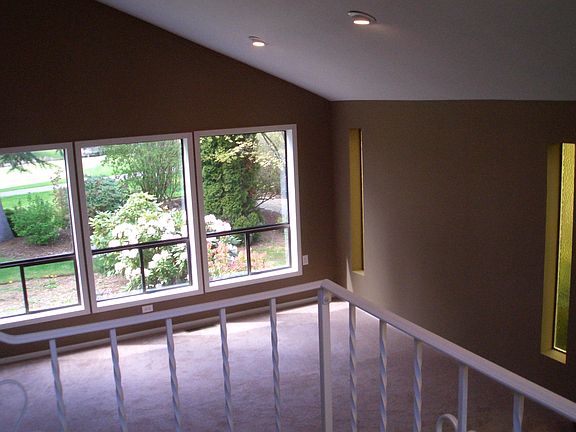 4th image of 3002 208th Ave E