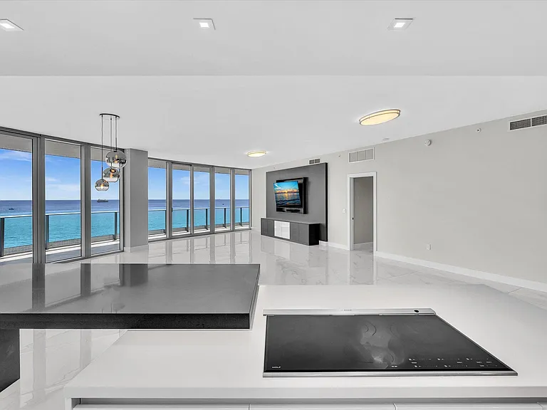 701 N Fort Lauderdale Beach Blvd #802 — Photo 20