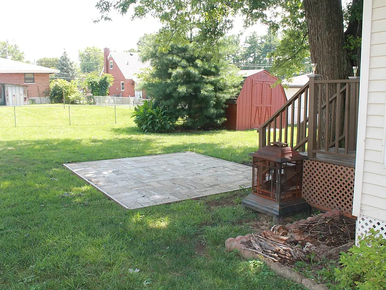 10610 Lemarie Dr — Photo 14