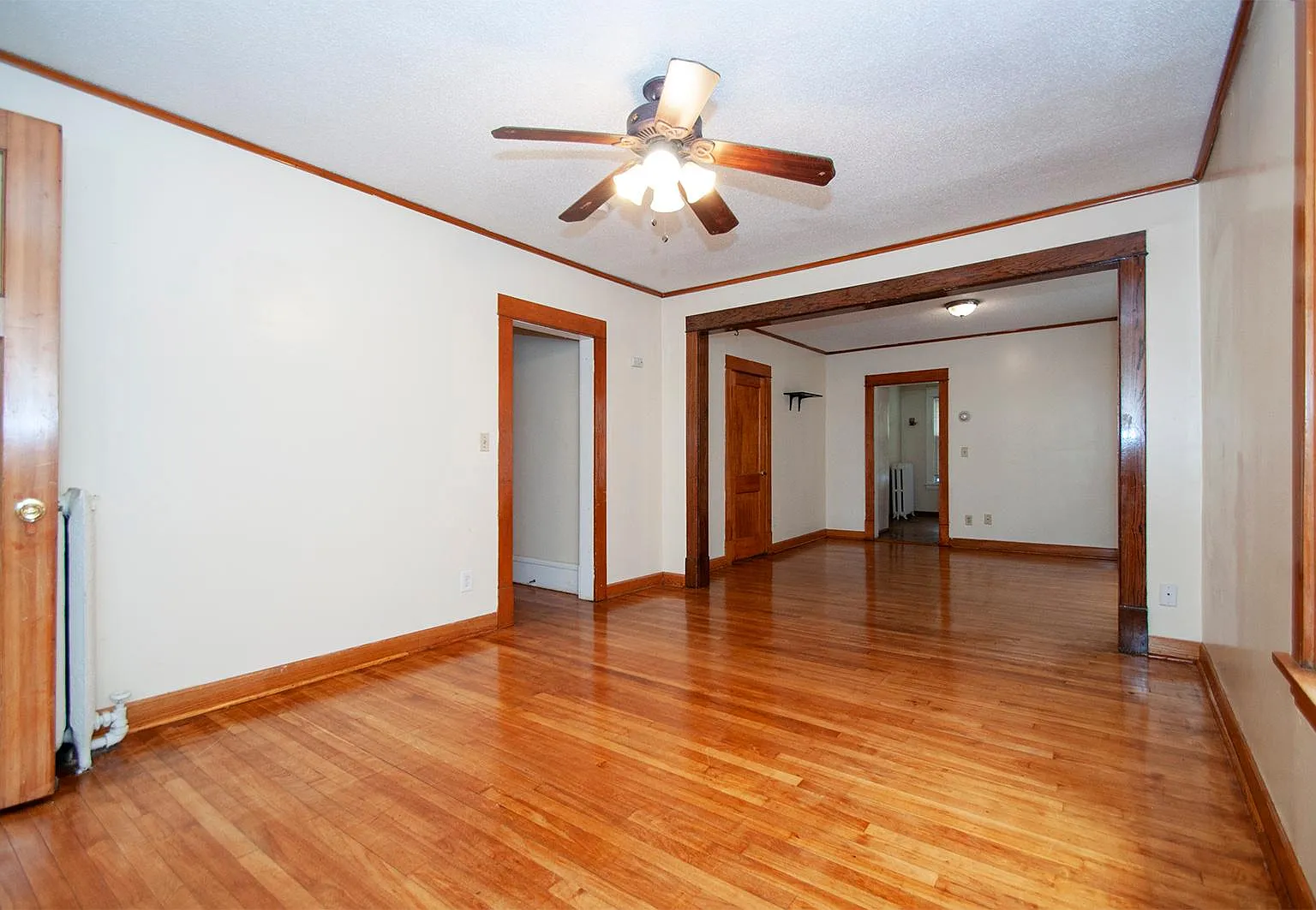 2545 Fillmore St NE — Photo 4