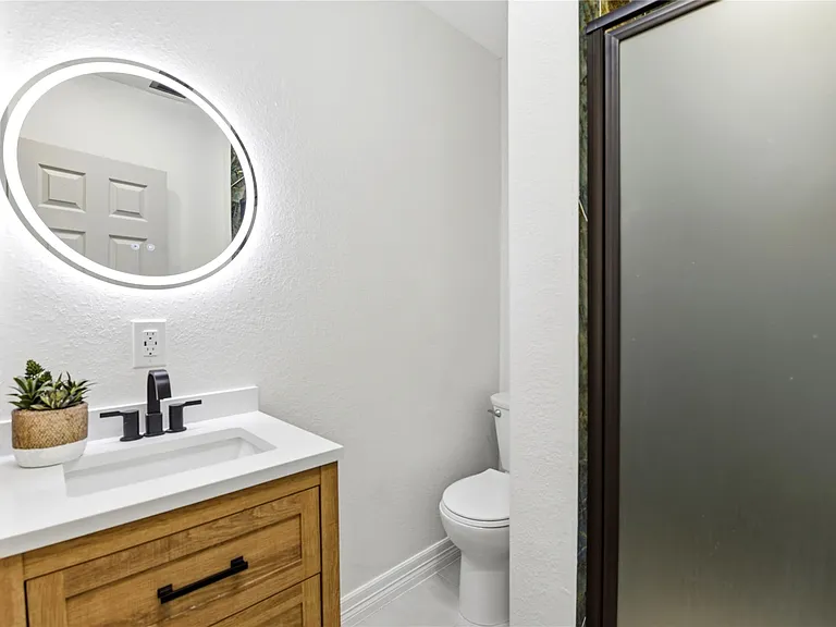 9403 Spaulding St — Photo 34