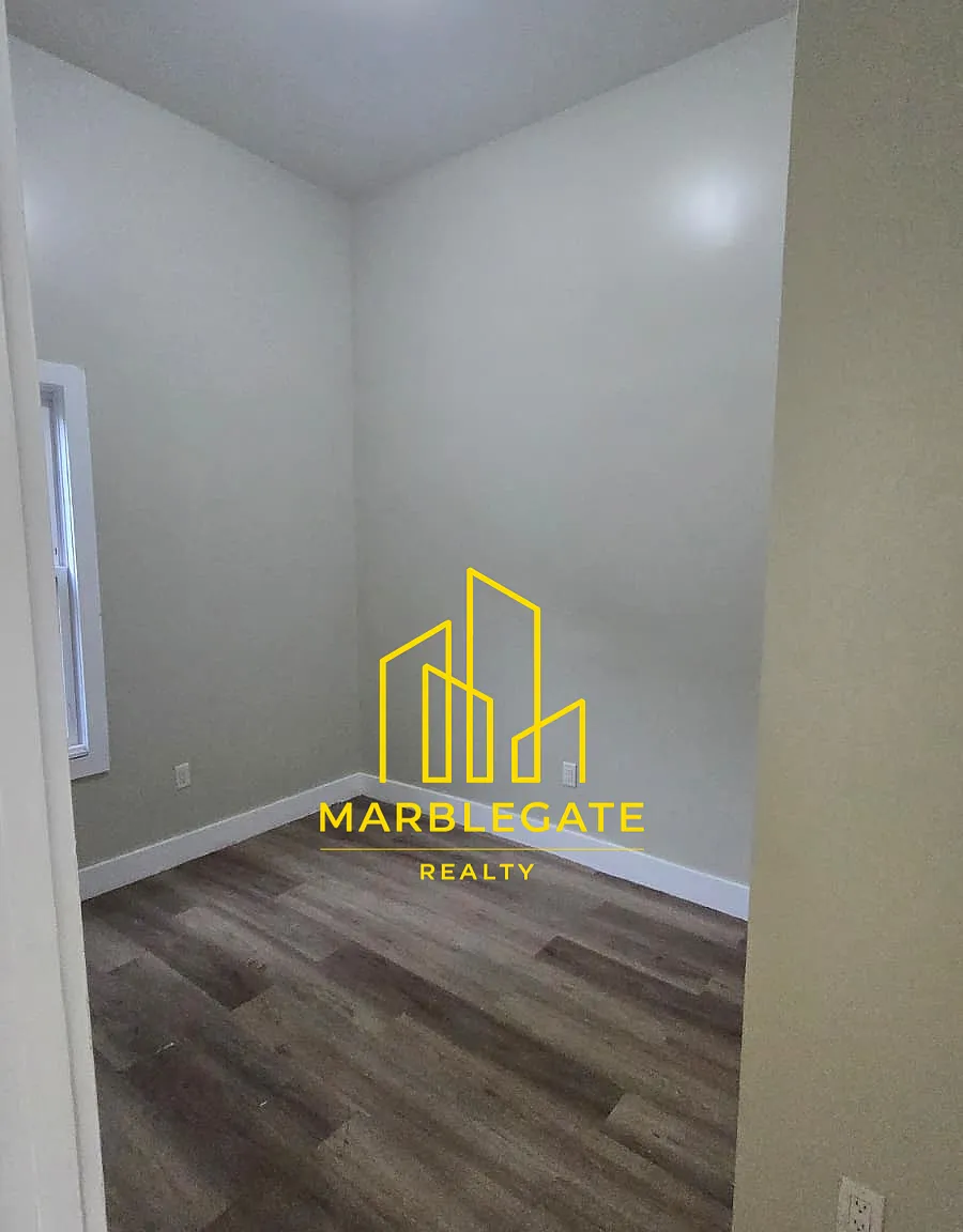 2 bed, 850 sqft, $1,750 — Photo 3