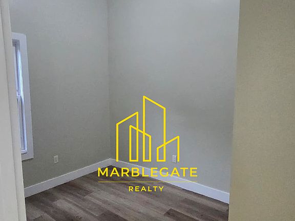 3rd image of 61 16th Ave #22