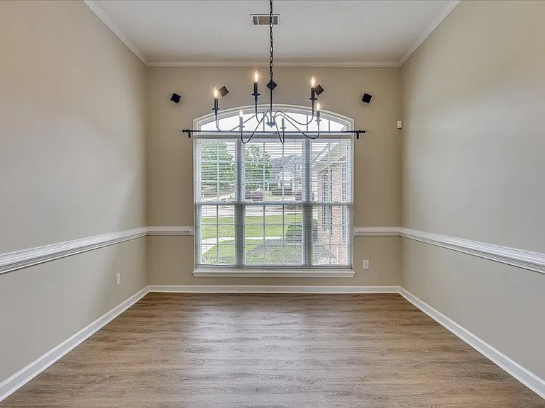 800 Cotswold Ct — Photo 16