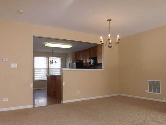 2nd image of 637 Conservatory Ln #637